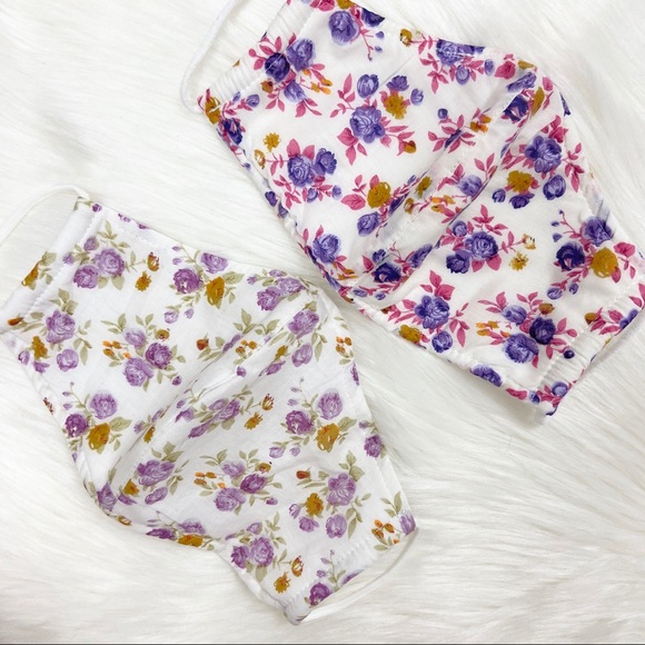22 DECEMBER Accessories - 2 HANDMADE IN USA -  washable cotton face masks